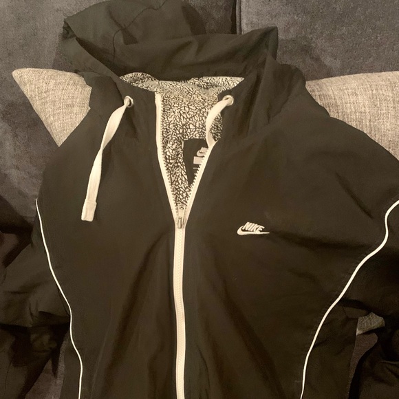 Nike Track Performance Jacket New Blk Size Med. - Picture 1 of 12